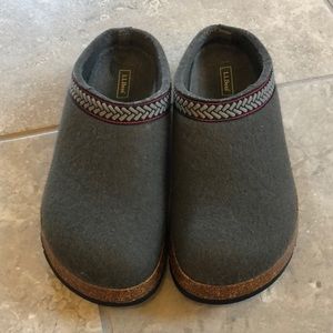 LL Bean Gray Wool Slip On Mule Flat Shoe SZ 7M EUC